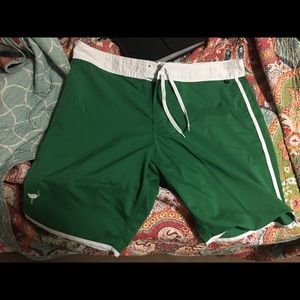The Chive broad shorts size 38